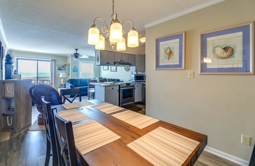 Emerald Isle Condo | Coastal Condo w/Indoor & Outdoor Pool Access