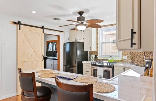 Pleasantville House | Coastal Cottage in West Atlantic Cityn