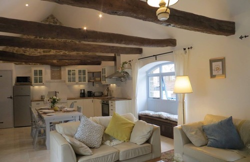 Plomodiern House | Coastal cottage with heated pool and gardens, 10 mins to beach