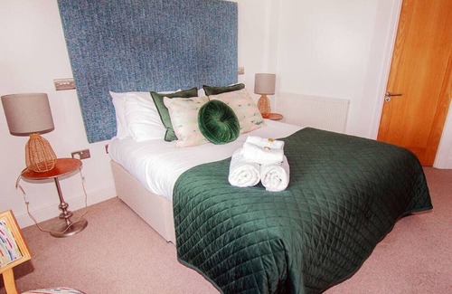 Penarth Hotel | Coastal Elegance - Seaview Double Room