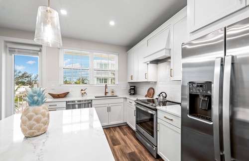 Cortez House | Coastal Escape! Eco Home w/Pool & Dock!