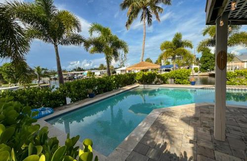 Saint James City House | Coastal Escape
