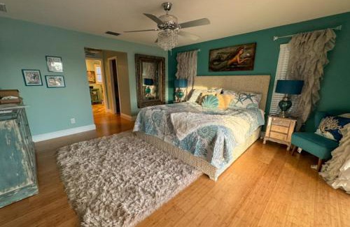 Saint James City House | Coastal Escape