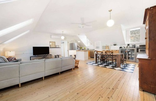 Blue Hill House | Coastal Flat Summary: