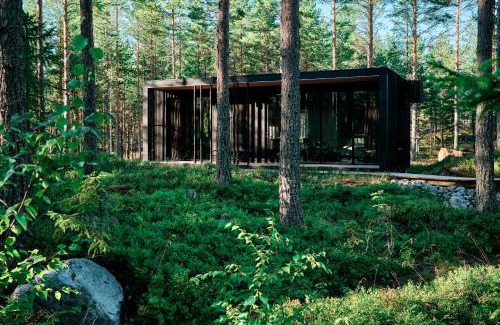 Soderhamn House | Coastal Forest Cabin in Sweden
