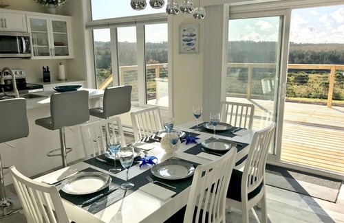Colindale House | Coastal Haven - 3 Bedroom Executive-Class Villa