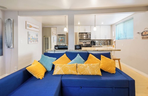 El Porto Condo | Coastal Haven Steps to Sand w/Garage & Rooftop