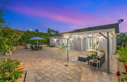 Del Obispo House | Coastal Home in Dana Point, 5-bedrooms, 4-bathrooms, beach, restaurants, shops