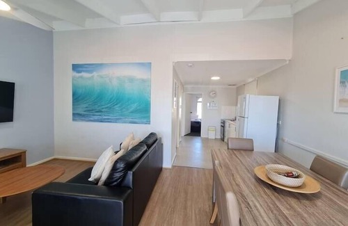 Scarborough Apartment | Coastal living @ iconic Scarborough beach