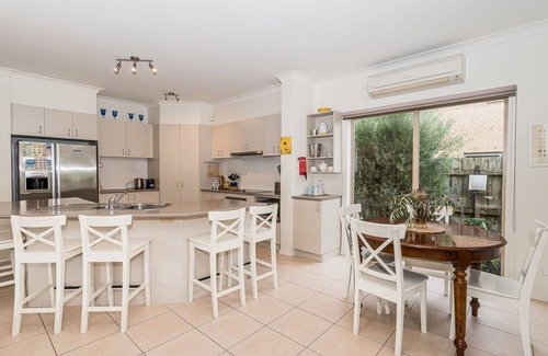 Inverloch House | Coastal Villa on Beachcomber!