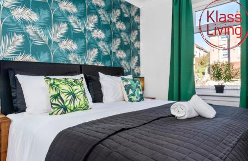 Coatbridge Apartment | Coats Street Apartment by Klass Living Coatbridge