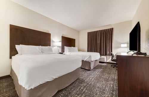 Cozad Hotel | Cobblestone Hotel & Suites - Cozad