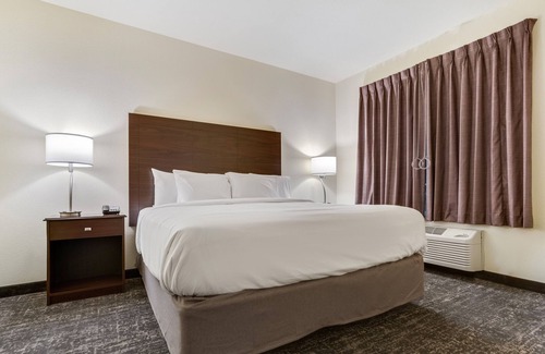 Cozad Hotel | Cobblestone Hotel & Suites - Cozad