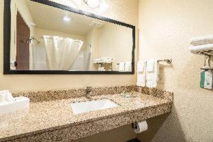 Holdrege Hotel | Cobblestone Inn & Suites - Holdrege