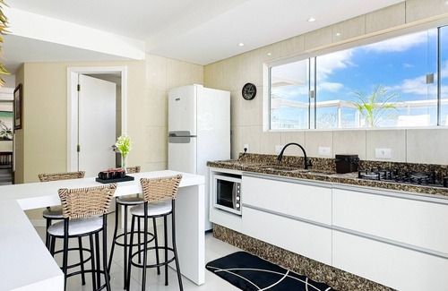 Bombas Apartment | Cobertura com Piscina na praia de Bombas - BOM003