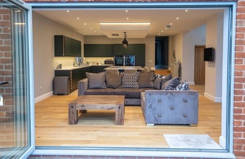 Cleedownton House | Cobley Hill Farm - Sleeps 24