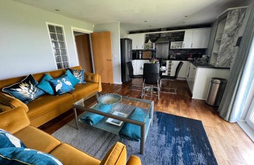 Llanelli Apartment | CockleDora, A Luxury Ground Floor Beachfront Apartment