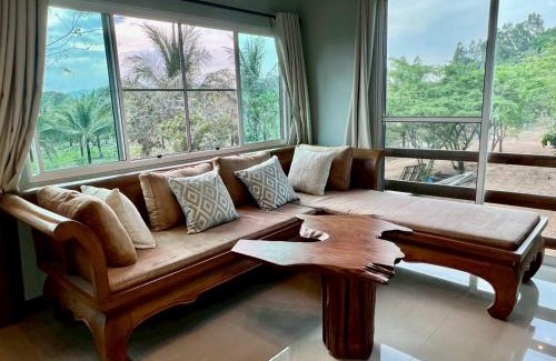 Ban Kluai House | Coco farm stay Suanphueng