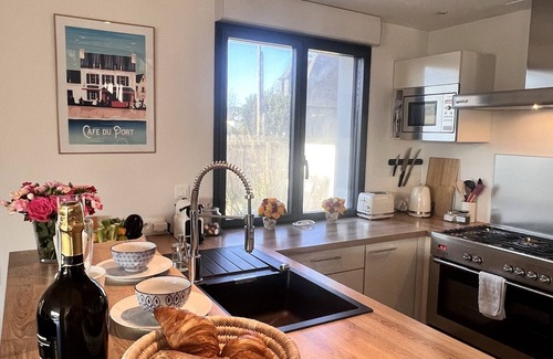 Brignogan-Plage Villa | cocooning villa by the beach with hot tube an chimney 150m by the sea