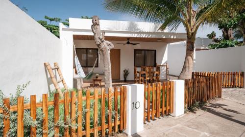 La Libertad Villa | Coco Surf Tropical Village