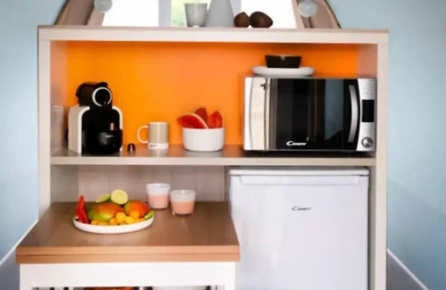Locmaria-Berrien House | Coco Sweet 11 m2 - 1 Schlafzimmer - mit überdachter Terrasse/ohne Sanitäre 2 Personen