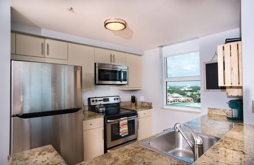 Coconut Grove Apartment | Coconut Grove Gorgeous Bay View 1/1.5 Condo Includes Parking