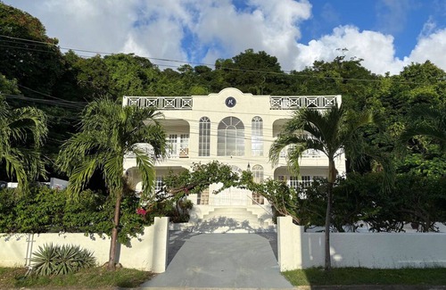 Mullins Apartment | Coconut Grove Retreat: 2 Bedroom Apartment with view of Pool and Mullins Beach