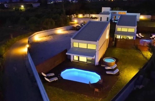 Kolymbari Villa | Cocoon Coral Villa | 1km from Maleme beach