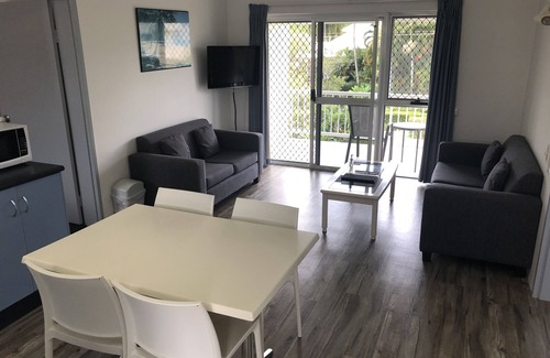 Trinity Beach Apartment | Cocos Holiday Apartments