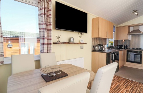 Mullacott Cottage | CODY LODGE, pet friendly, with a garden in Ilfracombe