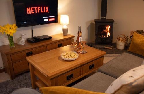 Lampeter House | Coedmor Cottages