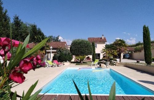 Saint-Bardoux House | CoeurAccords, spa & bien-être au calme NATURISTE toute l'année