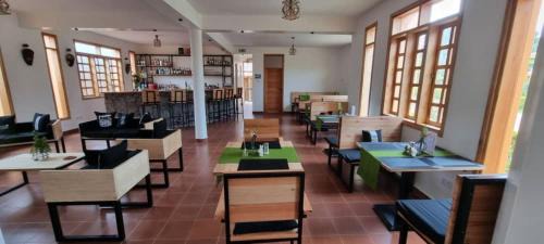 Kisoro Hotel | Coffee Pot Hotel