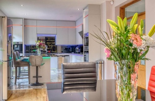 Seisdon House | Cohost Partners Luxury Family Retreat Birmingham
