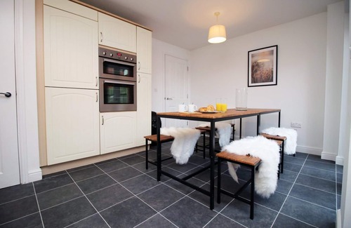 Newport House | Cohost Partners Spacious 5-Bed Home in Newport