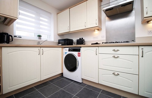 Newport House | Cohost Partners Spacious 5-Bed Home in Newport