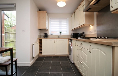 Newport House | Cohost Partners Spacious 5-Bed Home in Newport