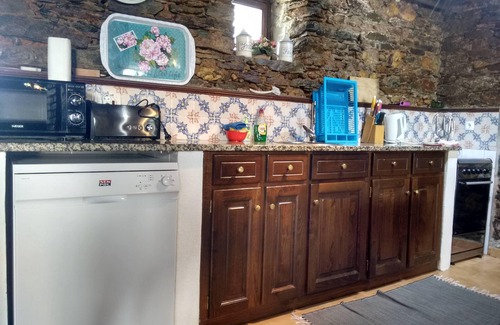 Coja Cottage | Coja Holiday Cottage, Lovely Views, River Beach 200ms, Sleeps 6kms