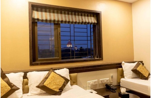 Wellington Pier Hotel | Colaba Suites - Near Taj Hotel