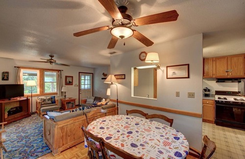 Ocracoke Apartment | Cole Bin: Located on a quiet street in Ocracoke