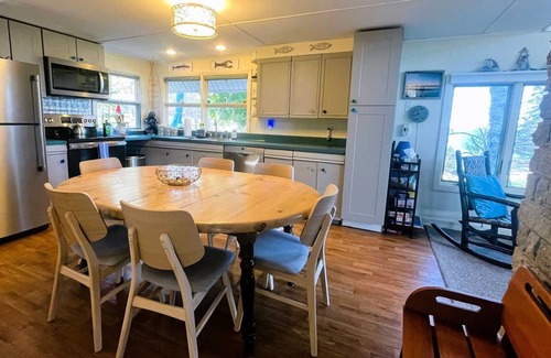 Salsbury Cove Ski Chalet | Cole Cottage - waterfront chalet-style 2BR, weekly or monthly near Bar Harbor