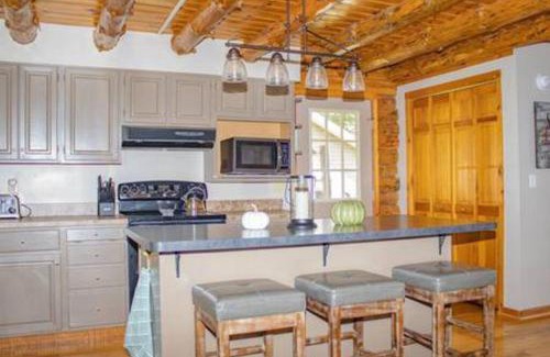 Hamilton House | Colgate Cabin #6