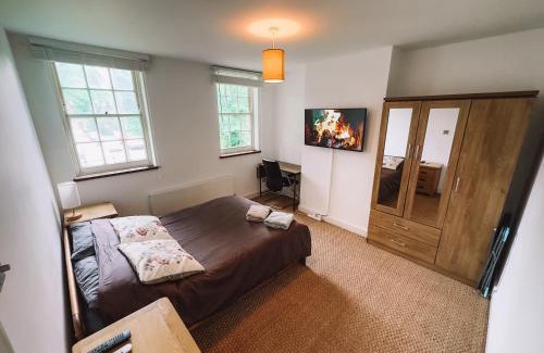Burnt Oak House | Colindale Lush Stay 30 mins central London