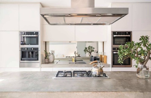 Woolloomooloo House | Collected/Places Woolloomooloo - The heart of Syd