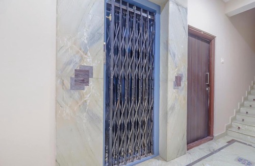 Hyderabad Hotel | Collection O 77471 Kumar Residency Inn