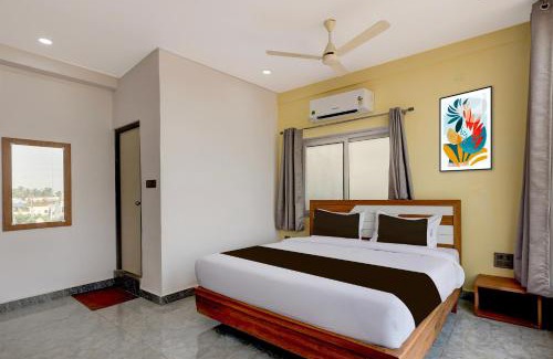 Visakhapatnam Hotel | Collection O Lorven Grand