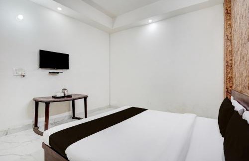 Palwal Hotel | Collection O Palwal-Aligarh Crossway Formerly Hotel Kadamb