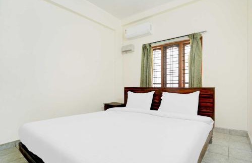 Kulanada Hotel | Collection O Pathanamthitta Near Mahatma Gandhi Statue