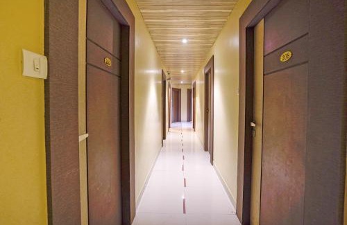 Mira Road East Hotel | Collection O Sapna