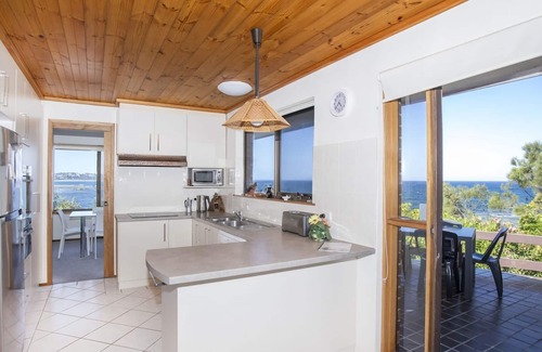 Mollymook House | Collers Beachside Mollymook